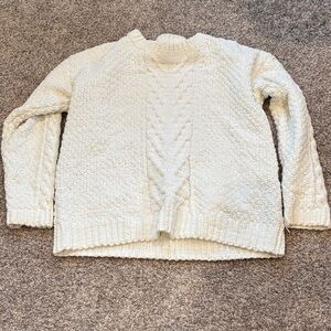 Chunky Cable Knit Crewneck Sweater - White